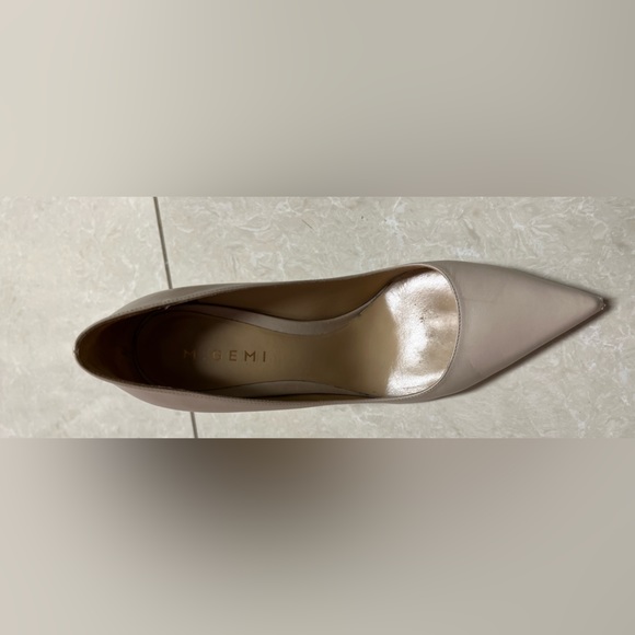 M Gemi nude pumps, size 39 Italy / 8.5US